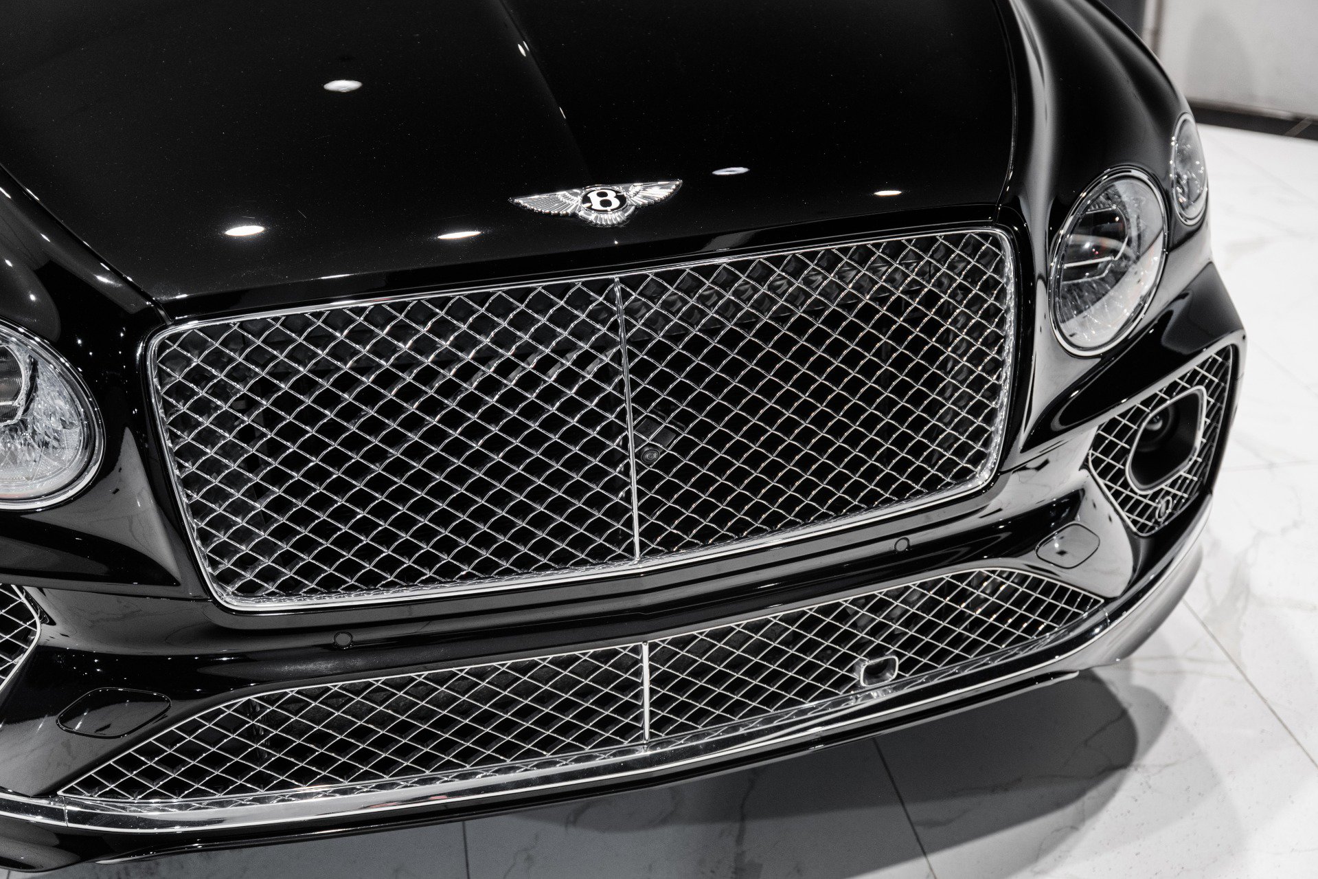 Certified 2022 Bentley Bentayga AWD/4WD image 13