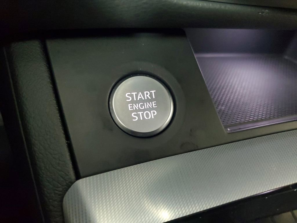 Certified 2025 Audi Q5 2.0T Premium AWD/4WD image 33