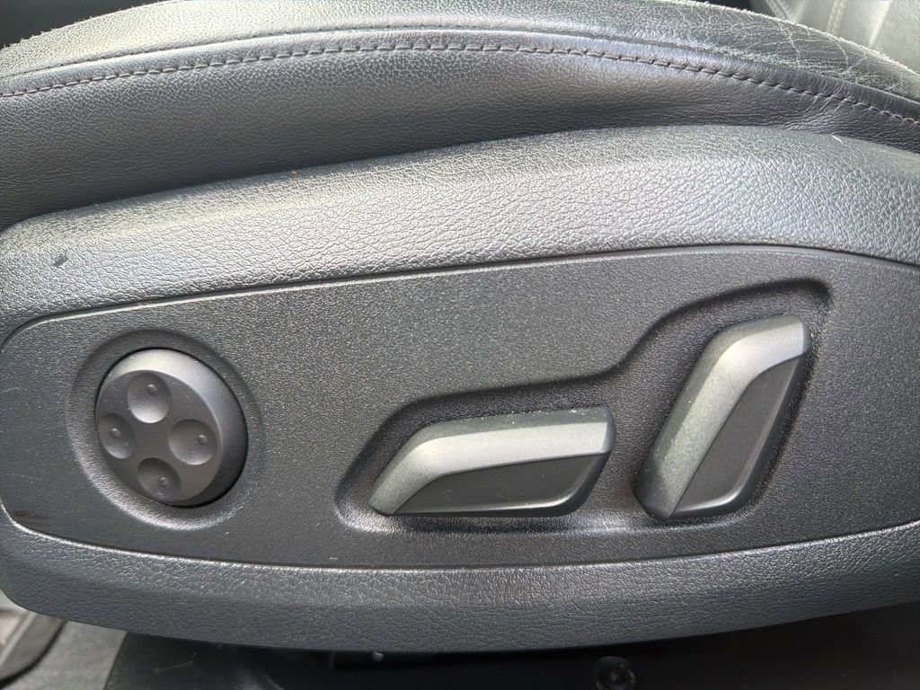 Used 2020 Audi A4 2.0T Premium w/ Convenience Package image 18