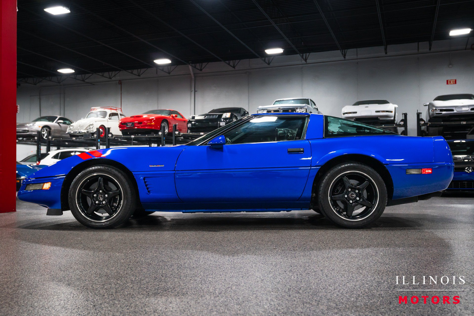 Used 1996 Chevrolet Corvette Coupe RWD image 2