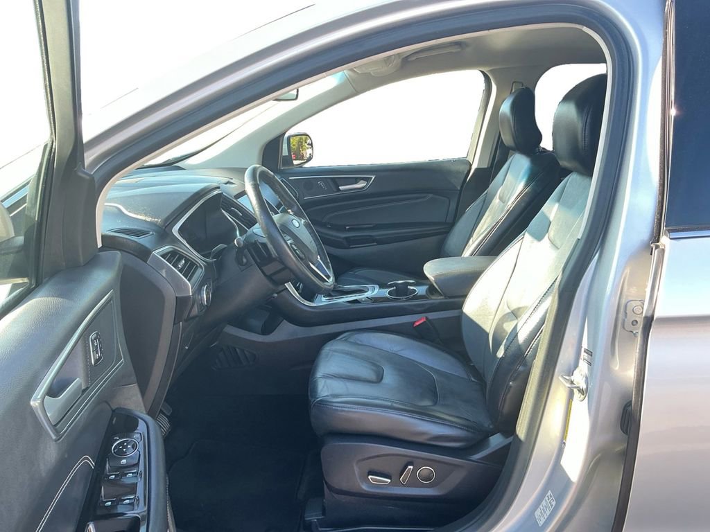 Used 2016 Ford Edge Titanium image 14