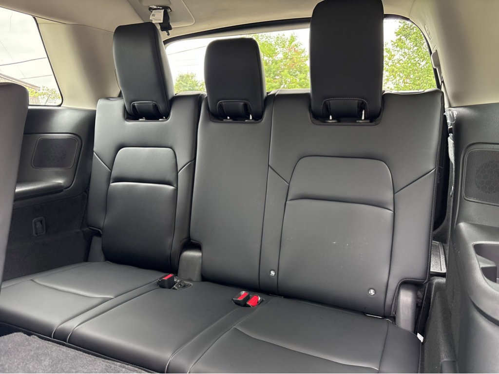 New 2026 Nissan Pathfinder Platinum w/ Cargo Package FWD image 33