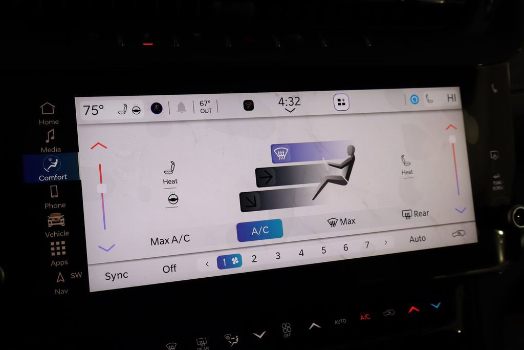 New 2026 Jeep Grand Cherokee Altitude image 34