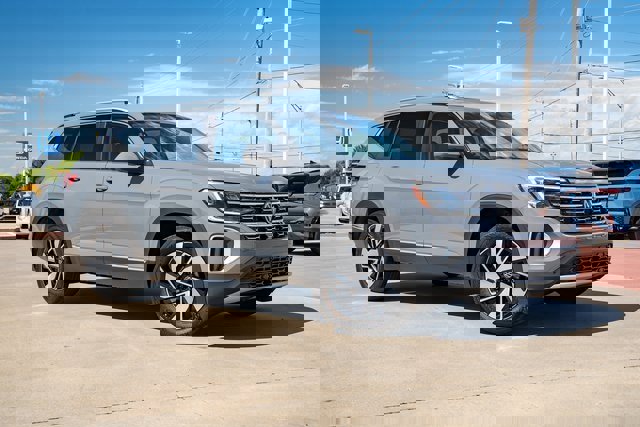 New 2026 Volkswagen Atlas SEL image 8