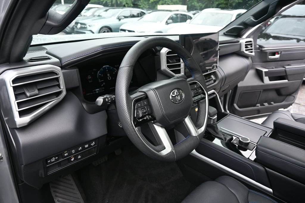 Used 2022 Toyota Tundra Platinum RWD image 6