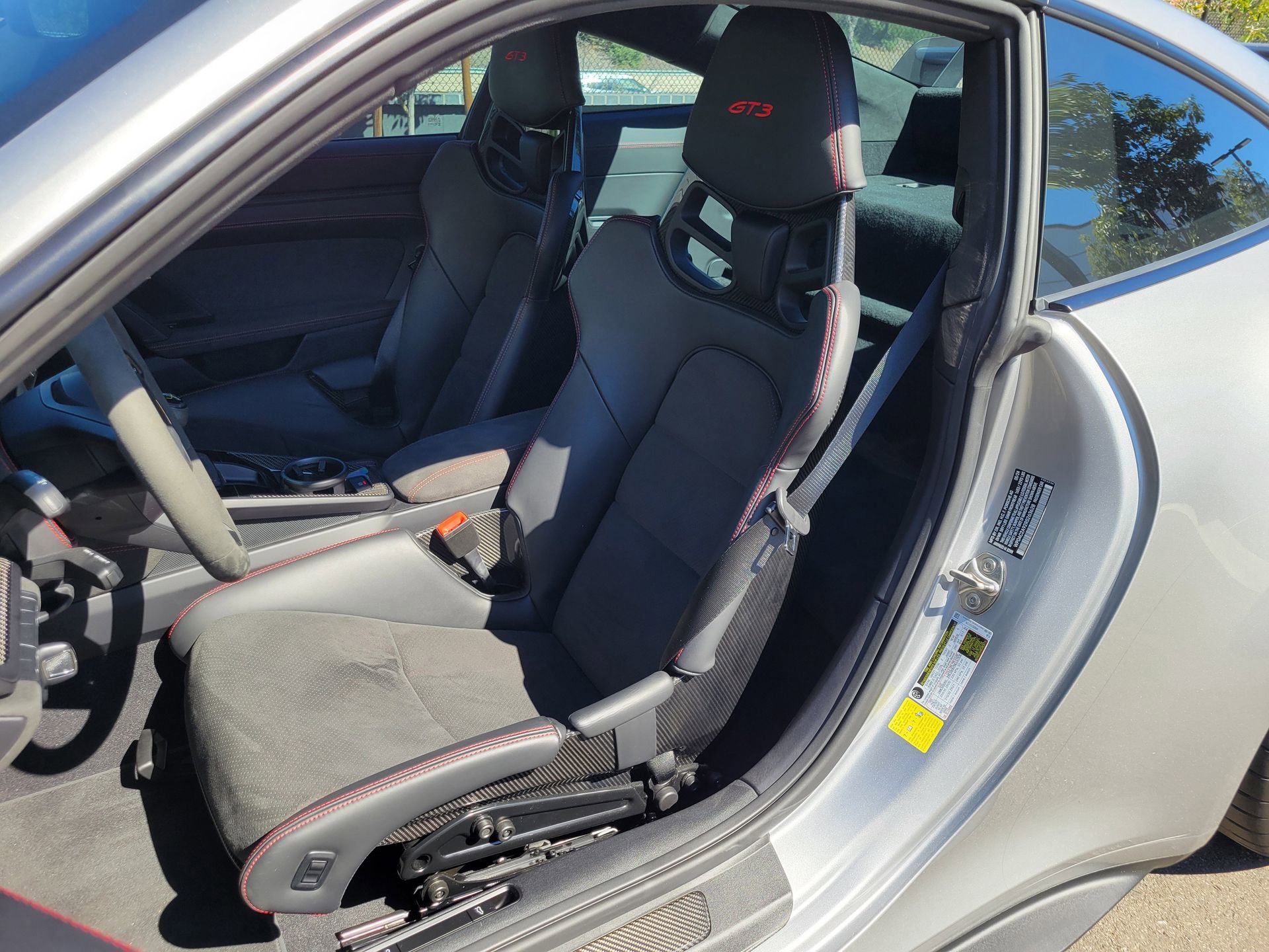 Certified 2024 Porsche 911 GT3 RWD image 5