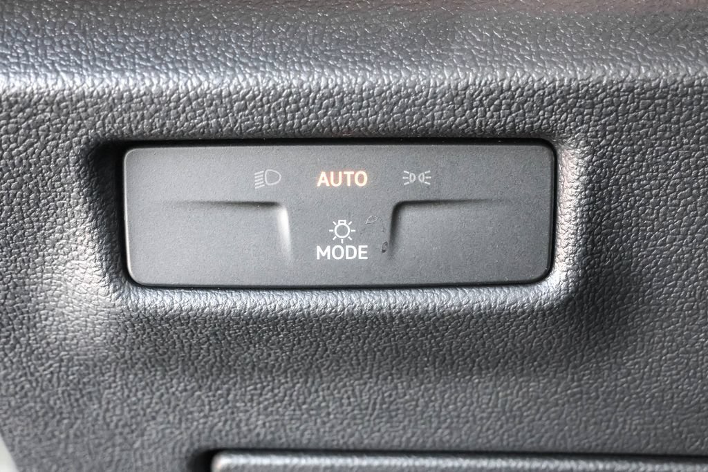 New 2026 Volkswagen Tiguan SE R-Line AWD/4WD image 24