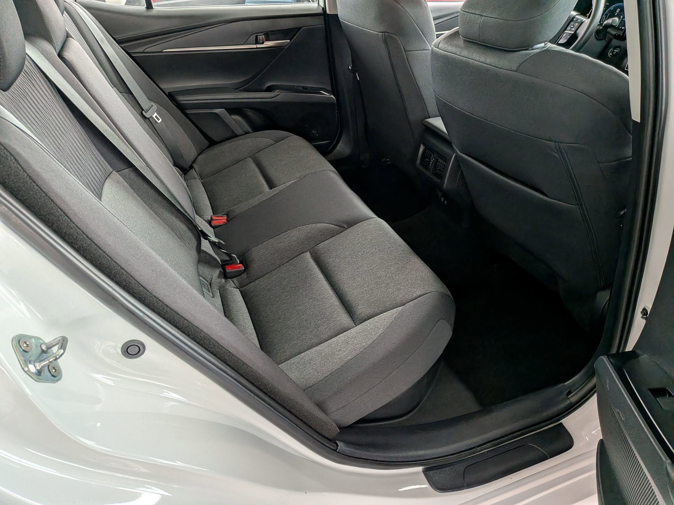 Certified 2025 Toyota Camry LE FWD image 33