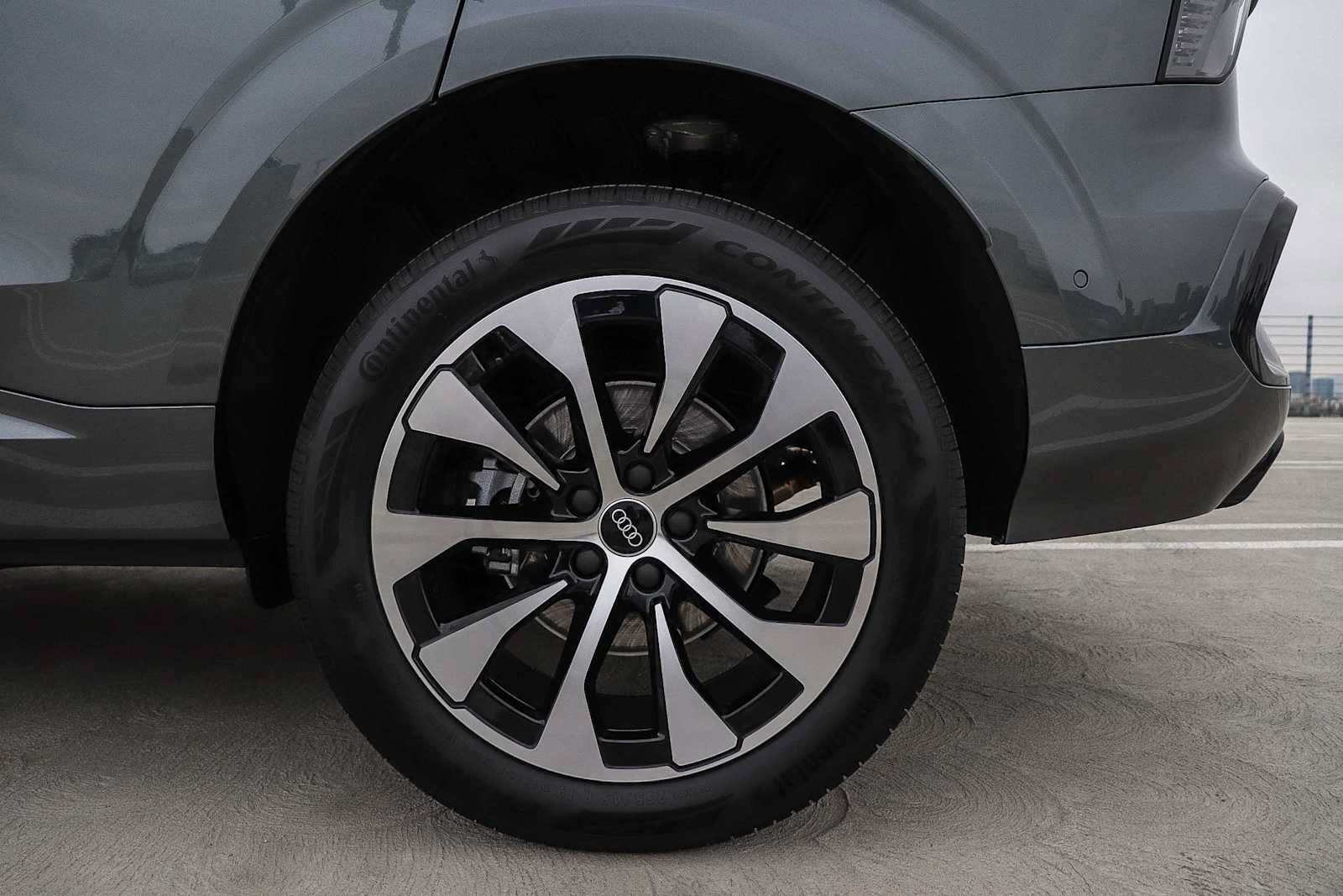 New 2026 Audi Q3 quattro 2.0T AWD/4WD image 13