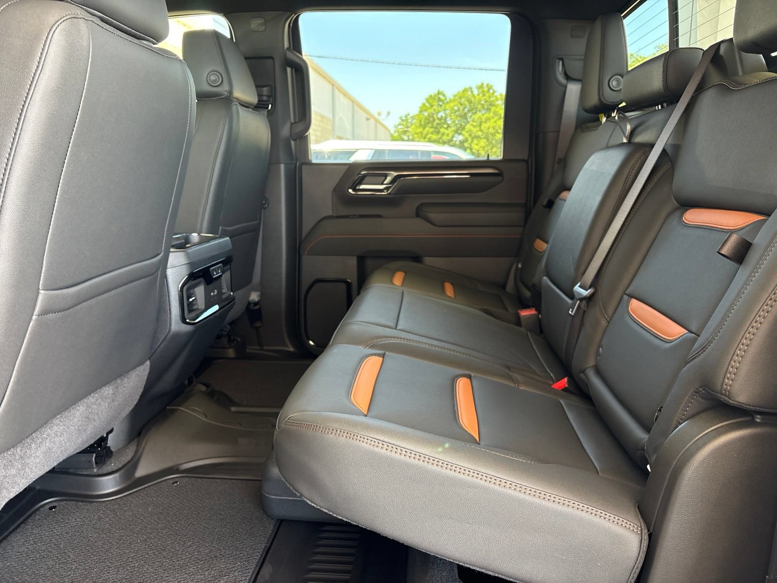 New 2026 GMC Sierra 2500 AT4 w/ AT4 Premium Plus Package AWD/4WD image 17