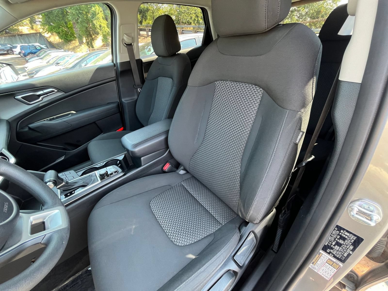 Used 2023 Kia Sportage LX AWD/4WD image 35