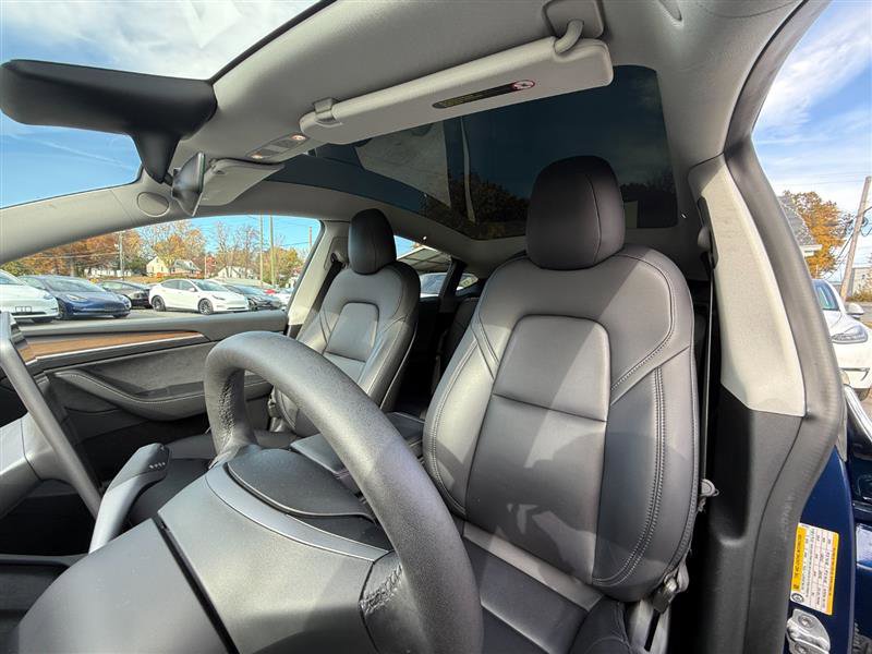 Used 2023 Tesla Model Y Performance image 10