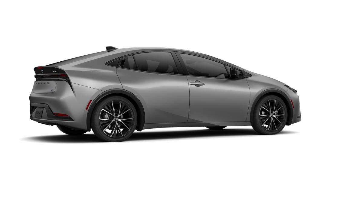 New 2026 Toyota Prius XLE FWD image 11