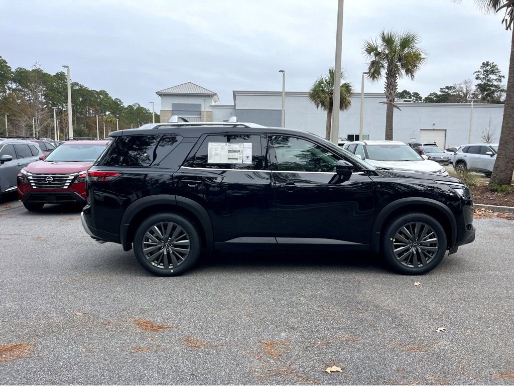 New 2025 Nissan Pathfinder SL w/ Lighting Package (N92) image 9