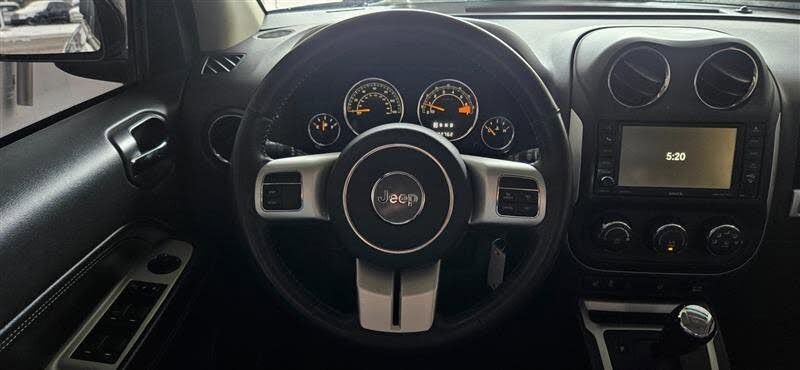 Used 2016 Jeep Compass High Altitude image 10