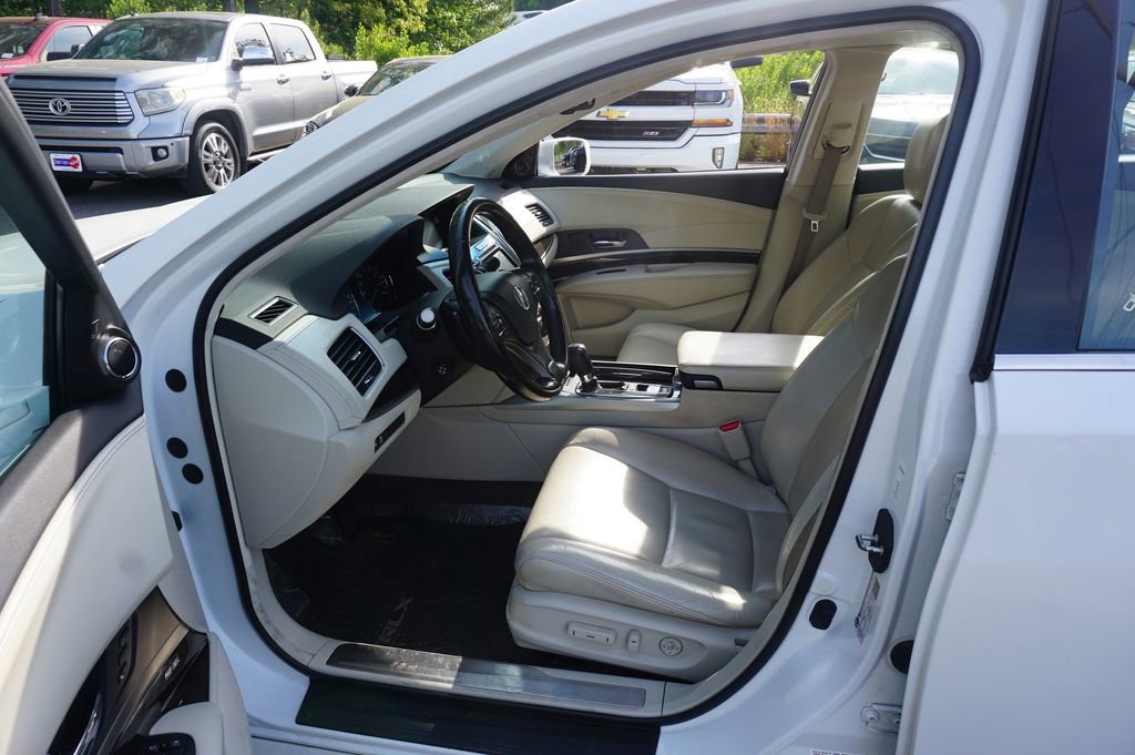Used 2015 Acura RLX w/ Technology Package image 2