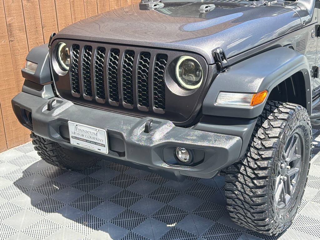 Used 2024 Jeep Wrangler Unlimited Sport AWD/4WD image 19