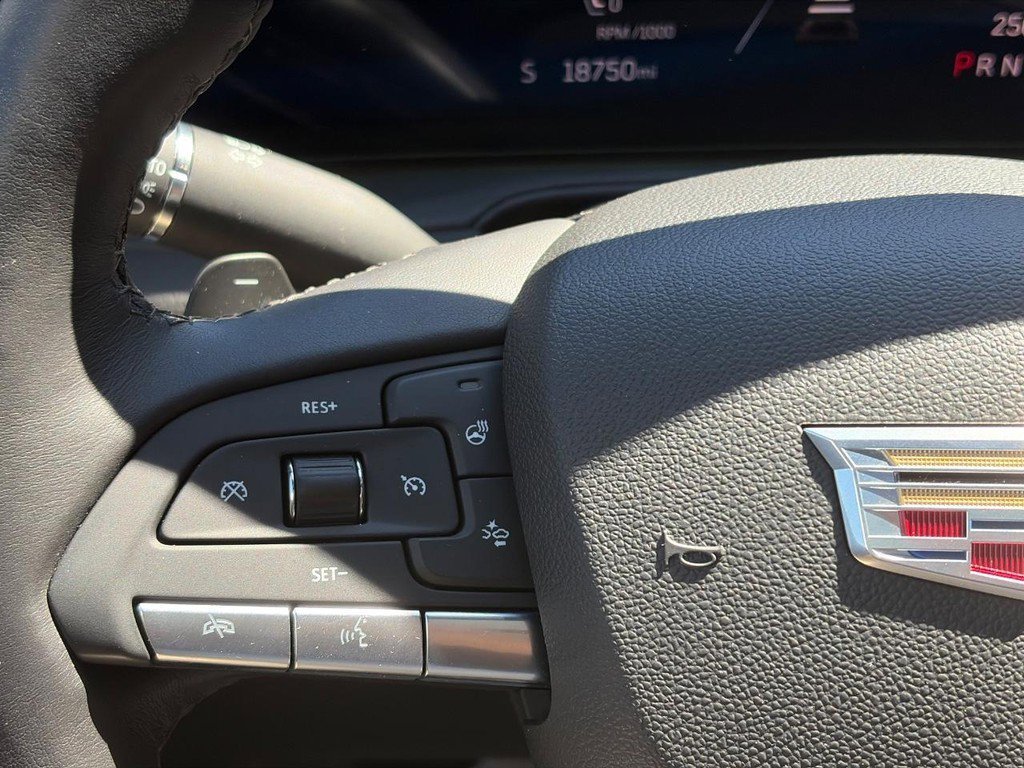 Certified 2024 Cadillac XT4 Premium Luxury AWD/4WD image 21