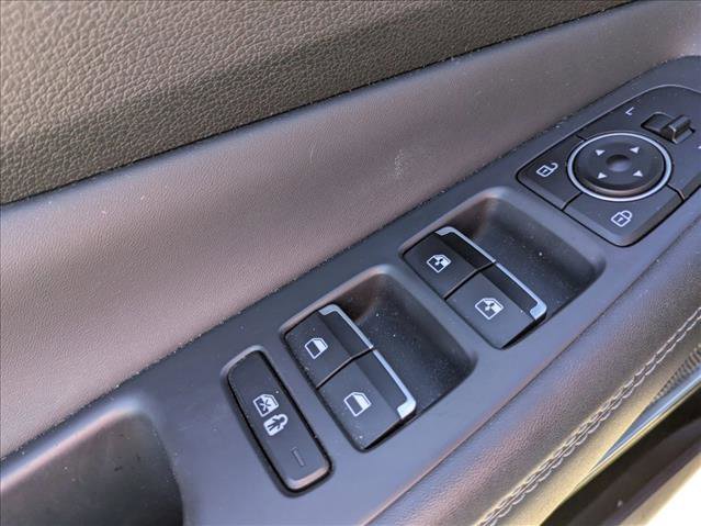 Used 2022 Hyundai Santa Fe SEL w/ Convenience + Premium Package image 12