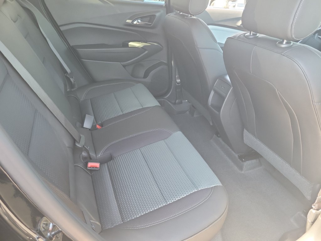 New 2026 Chevrolet Trax LT w/ Driver Confidence Package FWD image 15