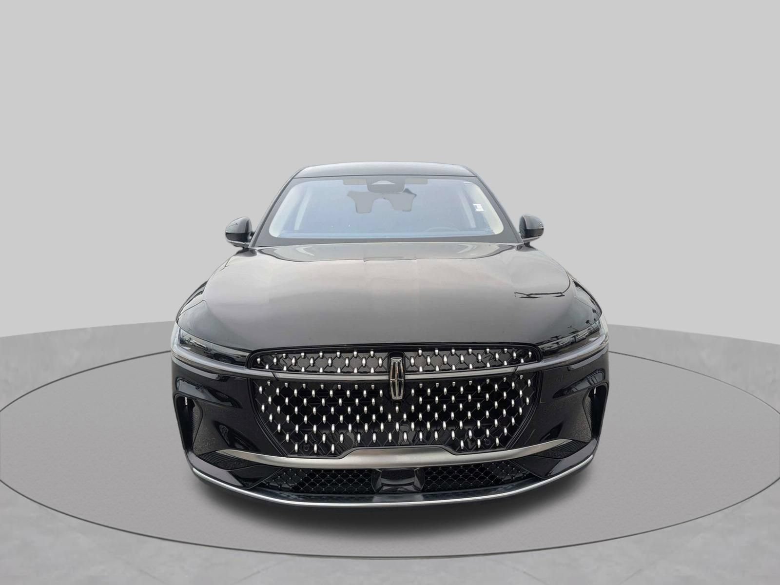Used 2025 Lincoln Nautilus Premier AWD/4WD image 9