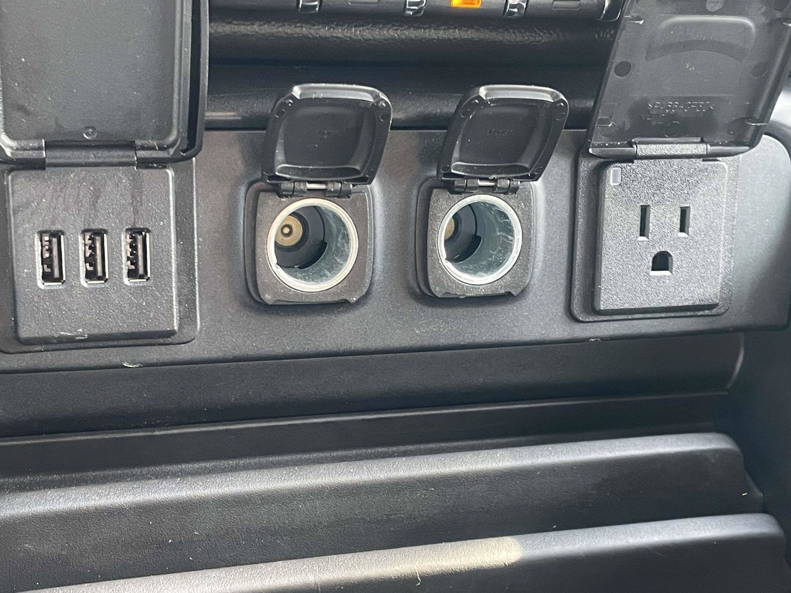 Used 2015 Chevrolet Silverado 1500 LTZ Z71 w/ LTZ Plus Package image 19