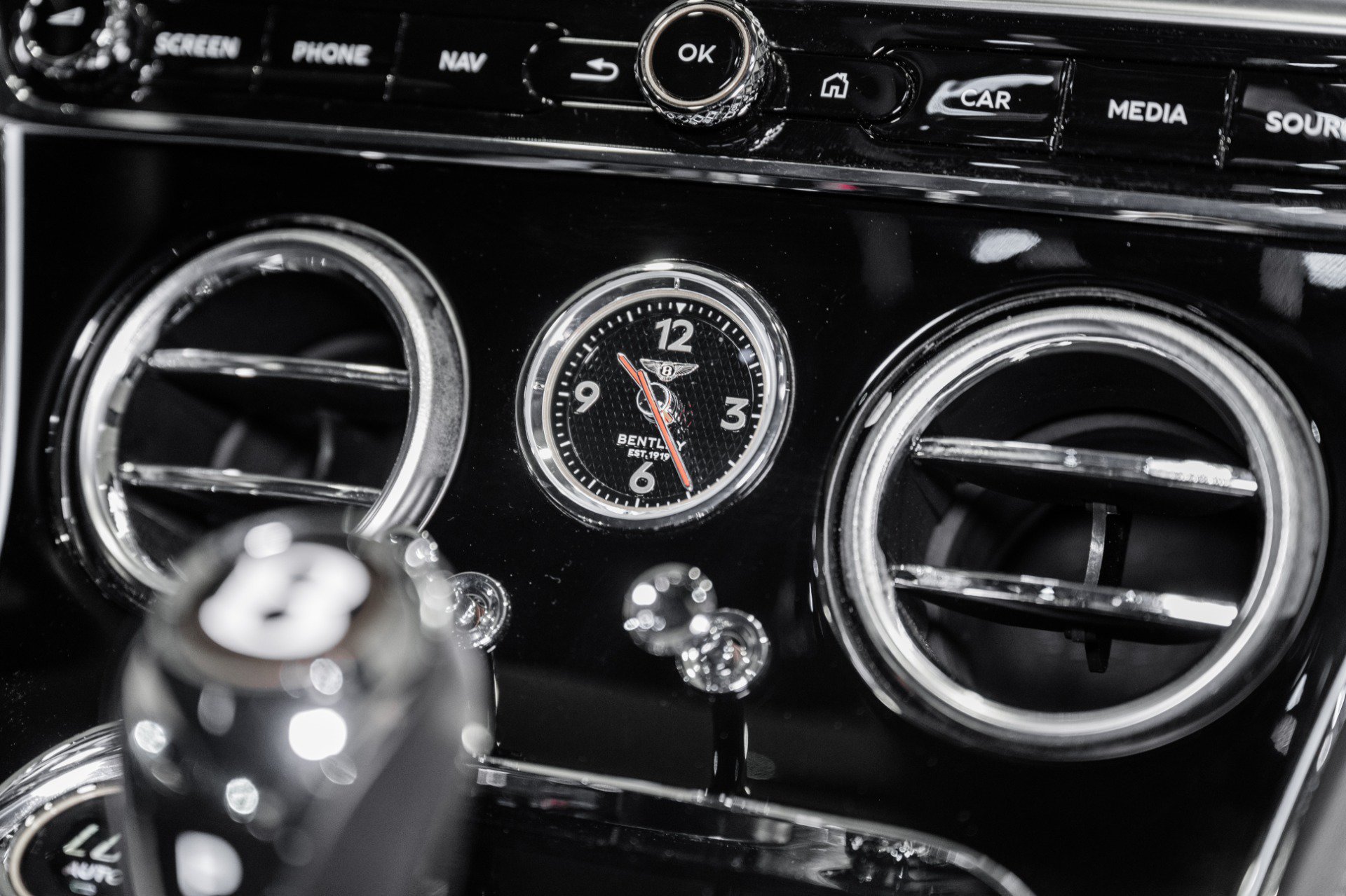 Certified 2020 Bentley Continental GT AWD/4WD image 32