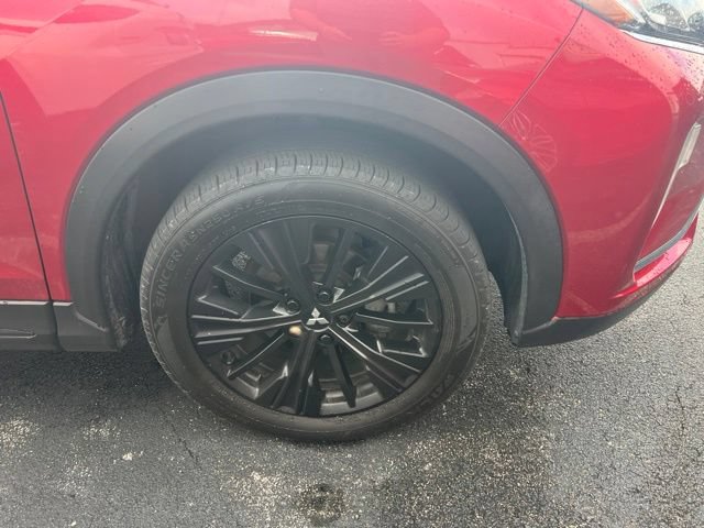 Used 2020 Mitsubishi Eclipse Cross LE FWD image 2