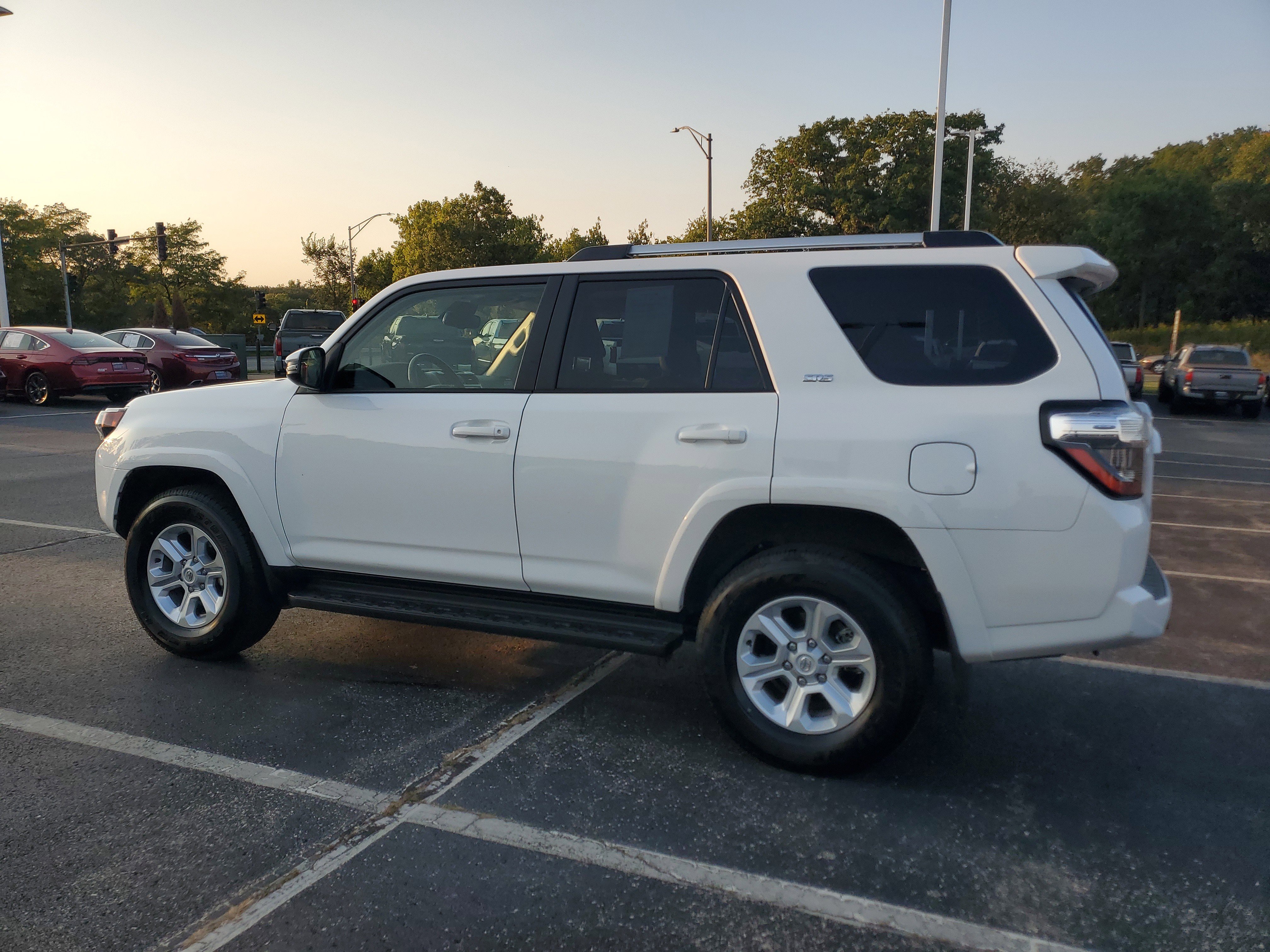 Certified 2024 Toyota 4Runner SR5 Premium image 4