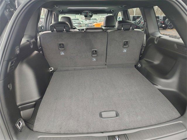 New 2025 Jeep Grand Cherokee 4WD image 32