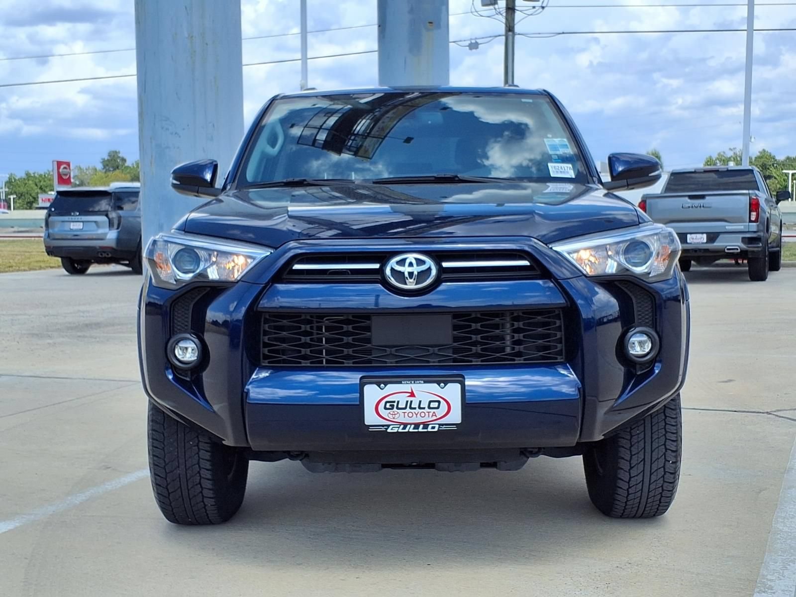Certified 2023 Toyota 4Runner SR5 Premium w/ Moonroof Package AWD/4WD image 4