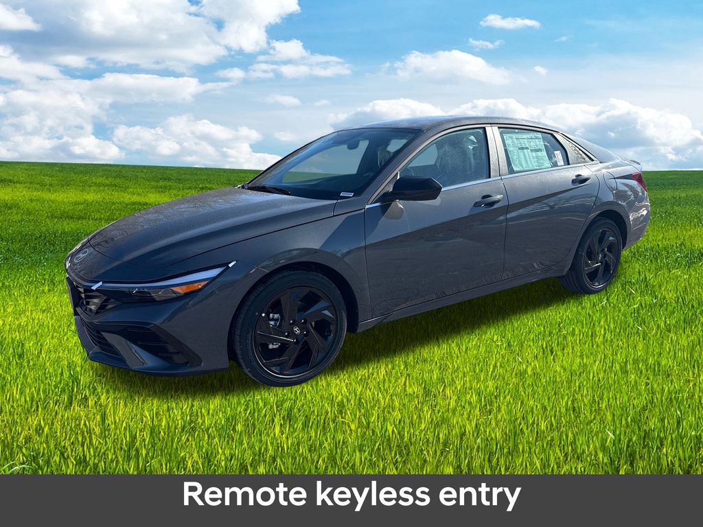 New 2026 Hyundai Elantra SEL Sport image 2