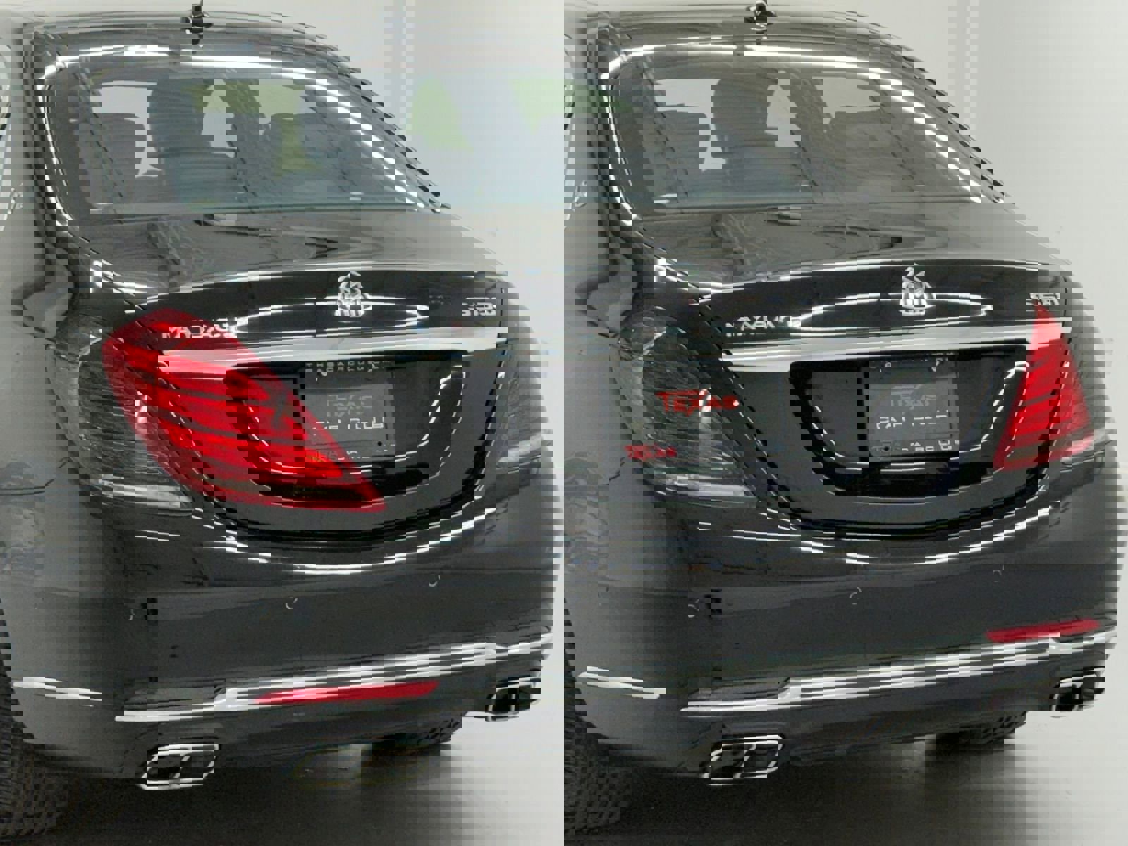 Used 2017 Mercedes-Benz Maybach S 550 4MATIC image 11