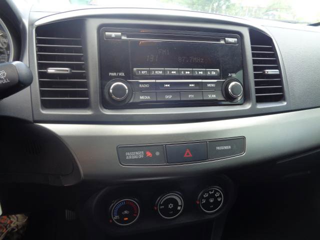 Used 2015 Mitsubishi Lancer ES image 28