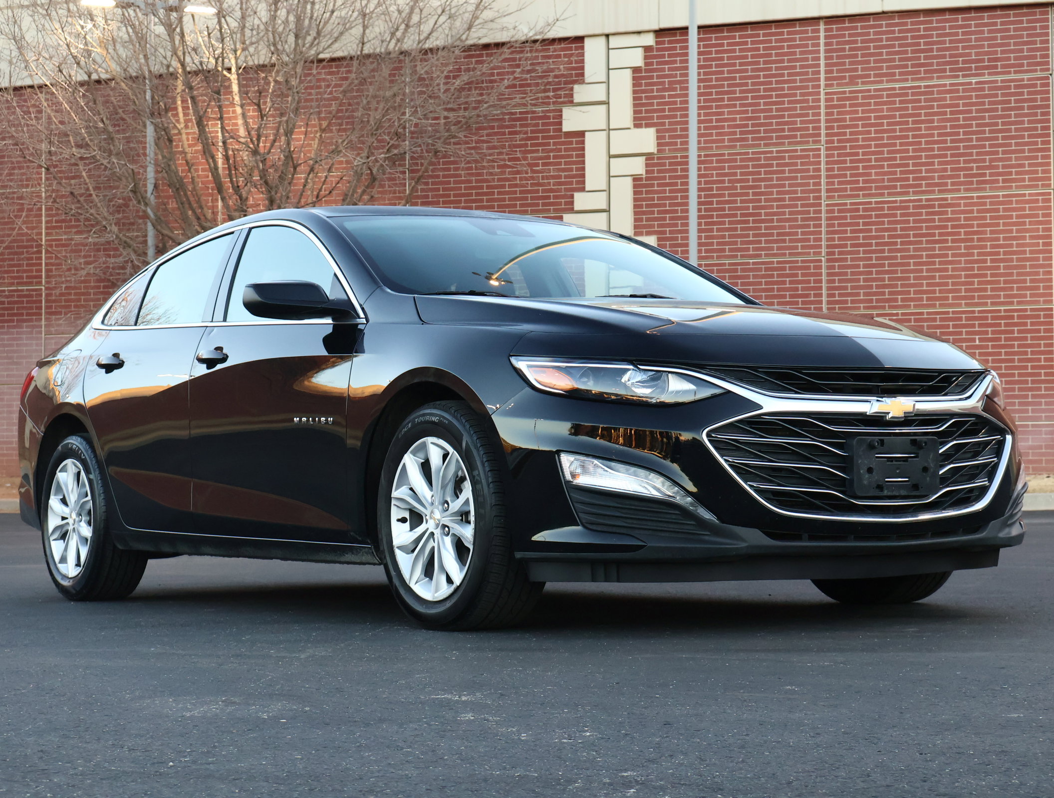 Used 2025 Chevrolet Malibu LT image 1
