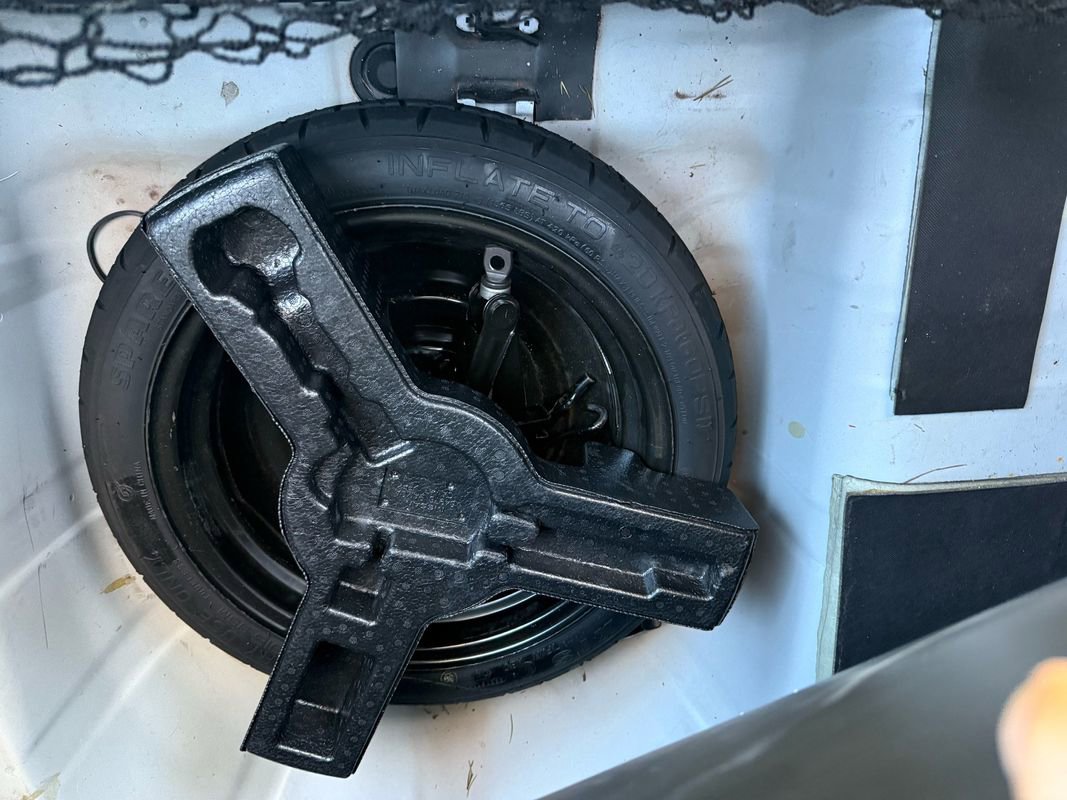 Used 2019 Nissan Sentra SV w/ Exterior Package image 26