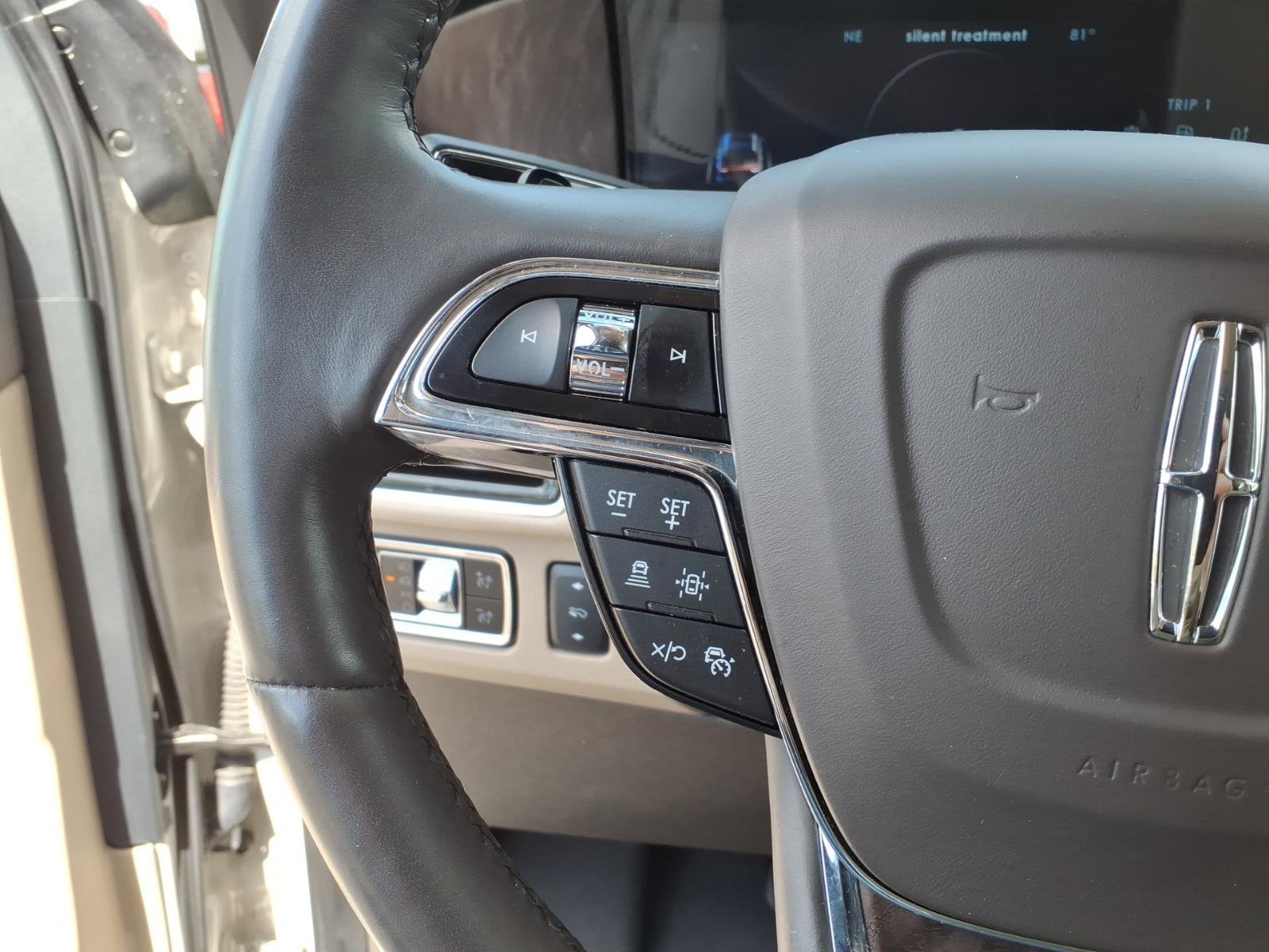 Used 2024 Lincoln Navigator L Reserve AWD/4WD image 18