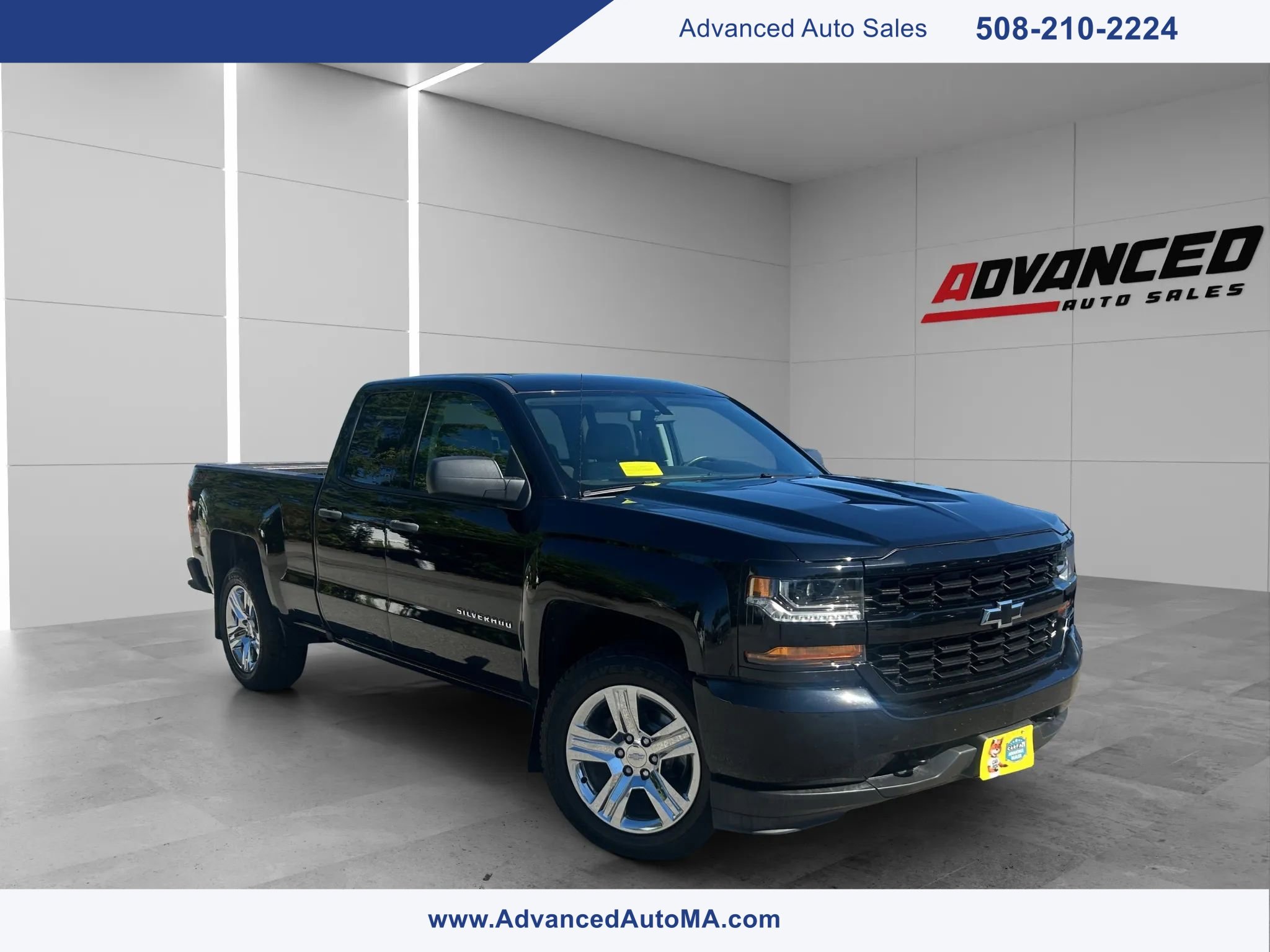 Used 2018 Chevrolet Silverado 1500 Custom w/ Trailering Package AWD/4WD image 1