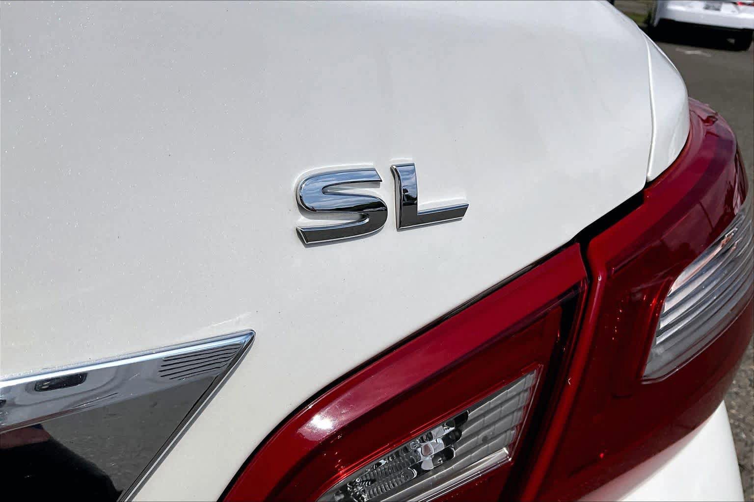 Used 2018 Nissan Altima 2.5 SL w/ 2.5 SL Technology Package FWD image 9