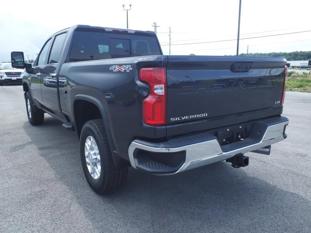 Used 2024 Chevrolet Silverado 2500 LTZ w/ LTZ Convenience Package image 6