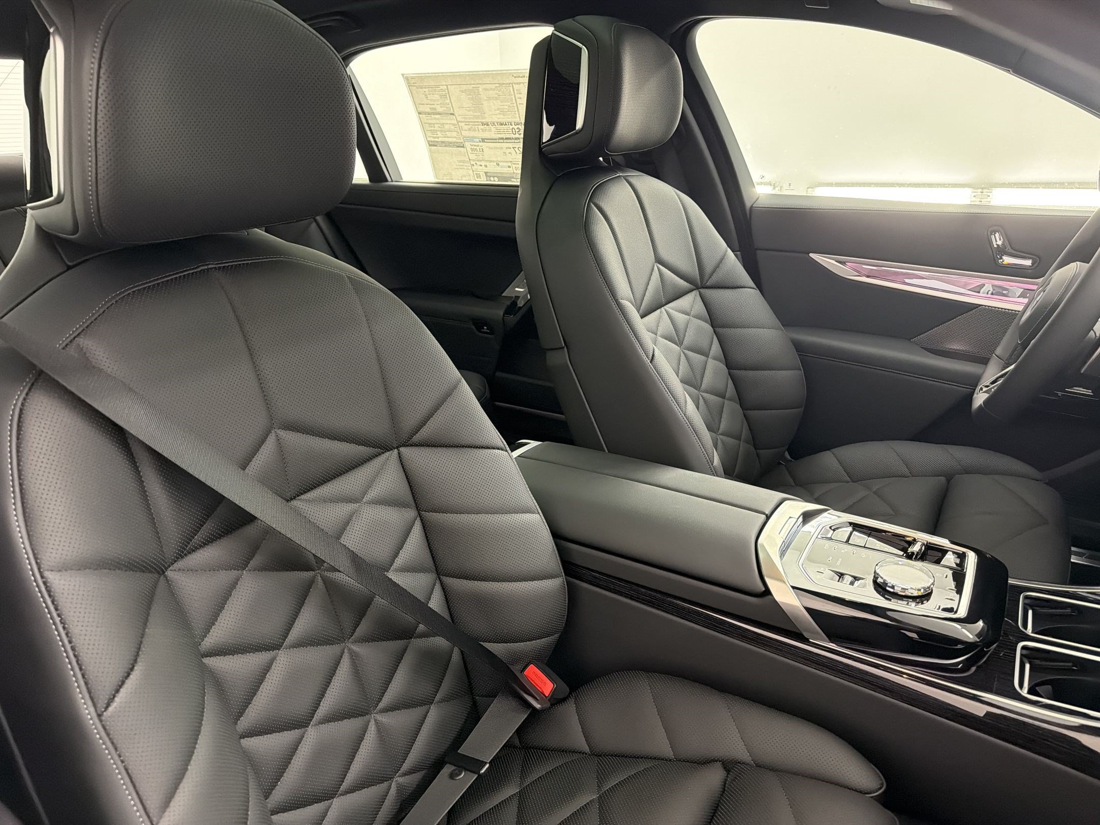 New 2026 BMW 740i xDrive AWD/4WD image 31