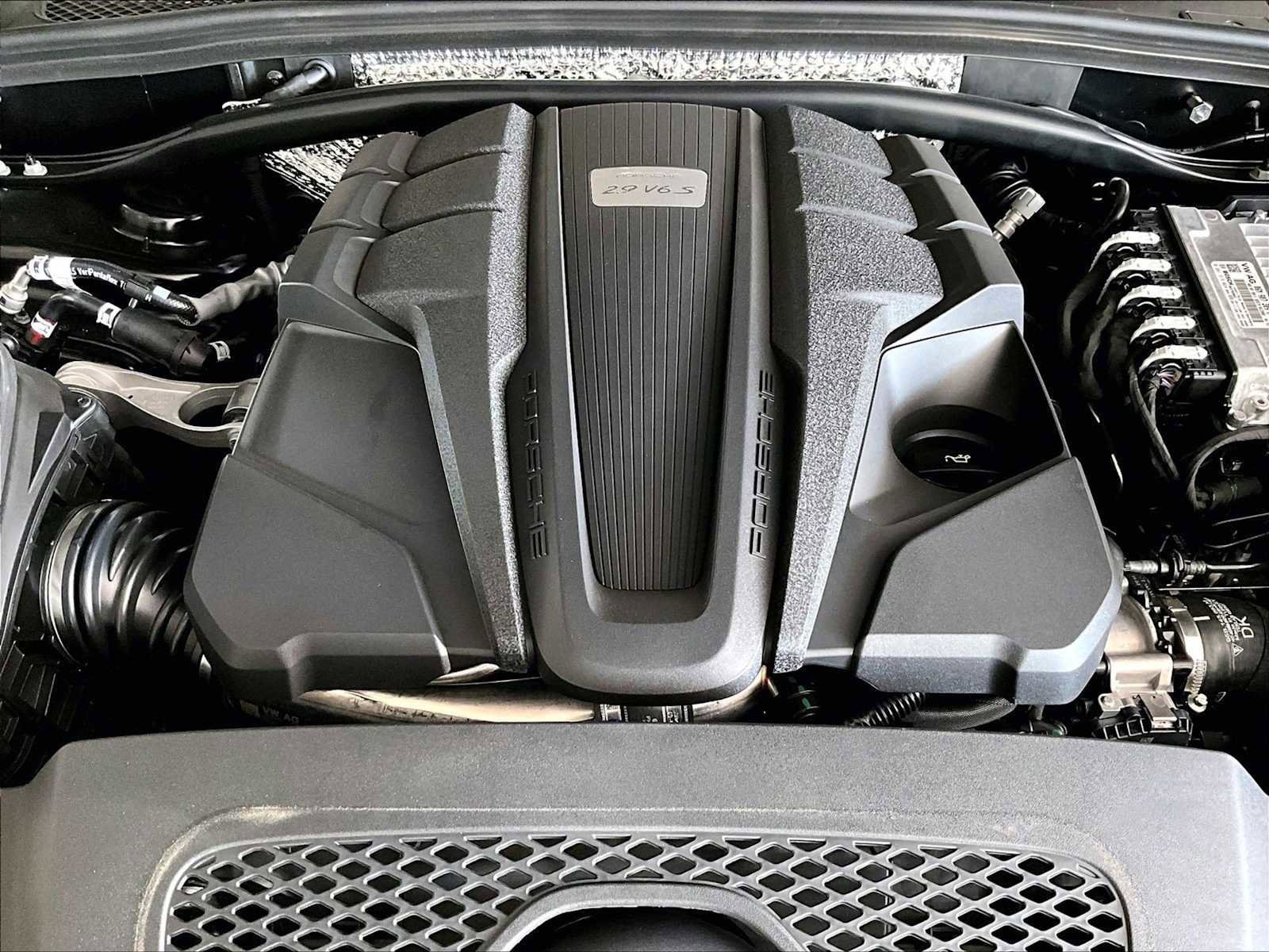 New 2026 Porsche Macan S AWD/4WD image 20