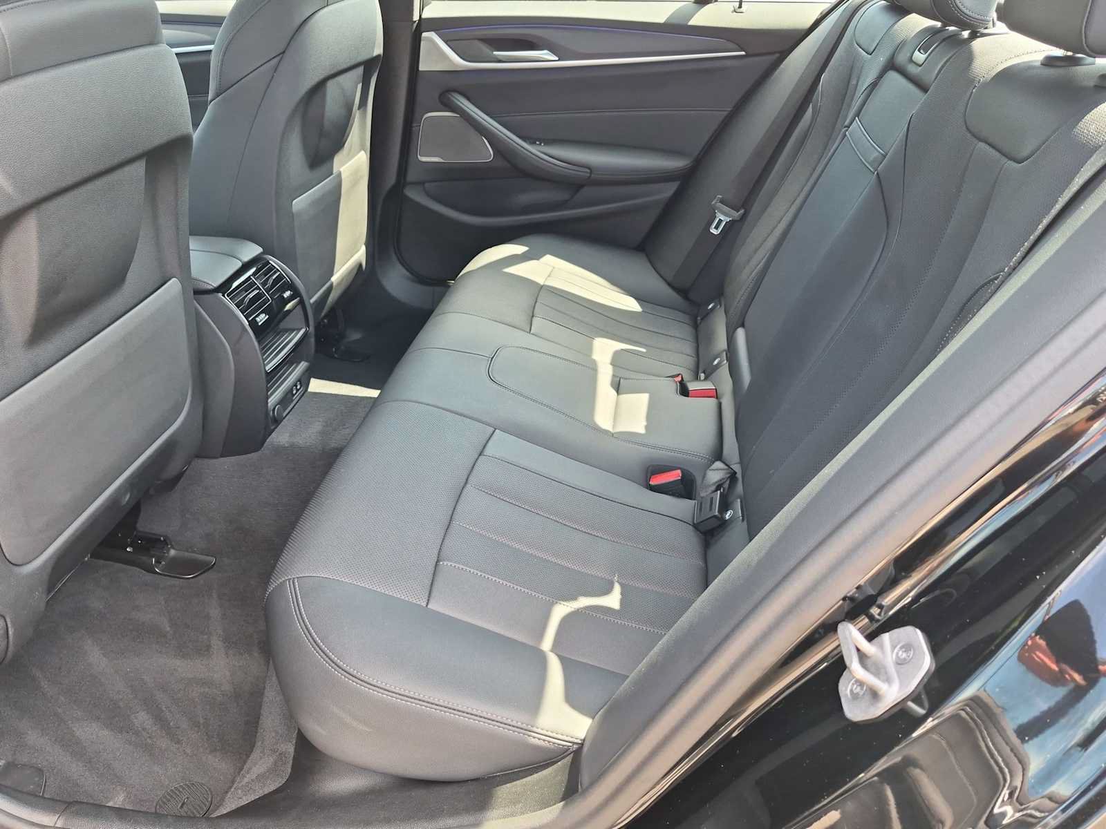 Used 2023 BMW 540i xDrive w/ Premium Package AWD/4WD image 21