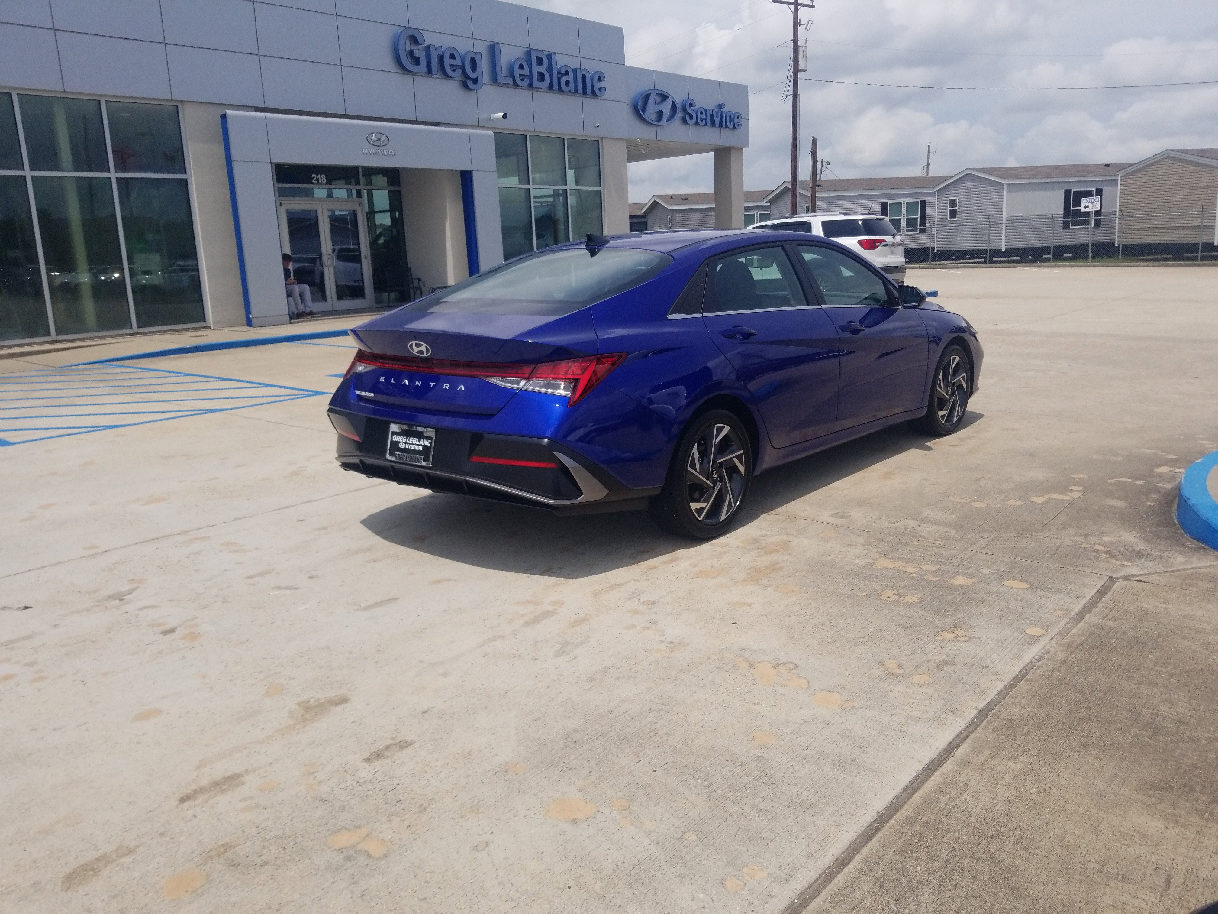 Used 2025 Hyundai Elantra SEL FWD image 7