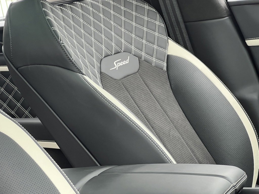 Used 2023 Bentley Bentayga Speed image 43