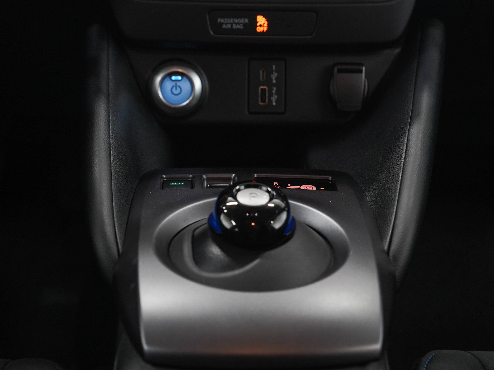 Used 2025 Nissan Leaf S FWD image 18