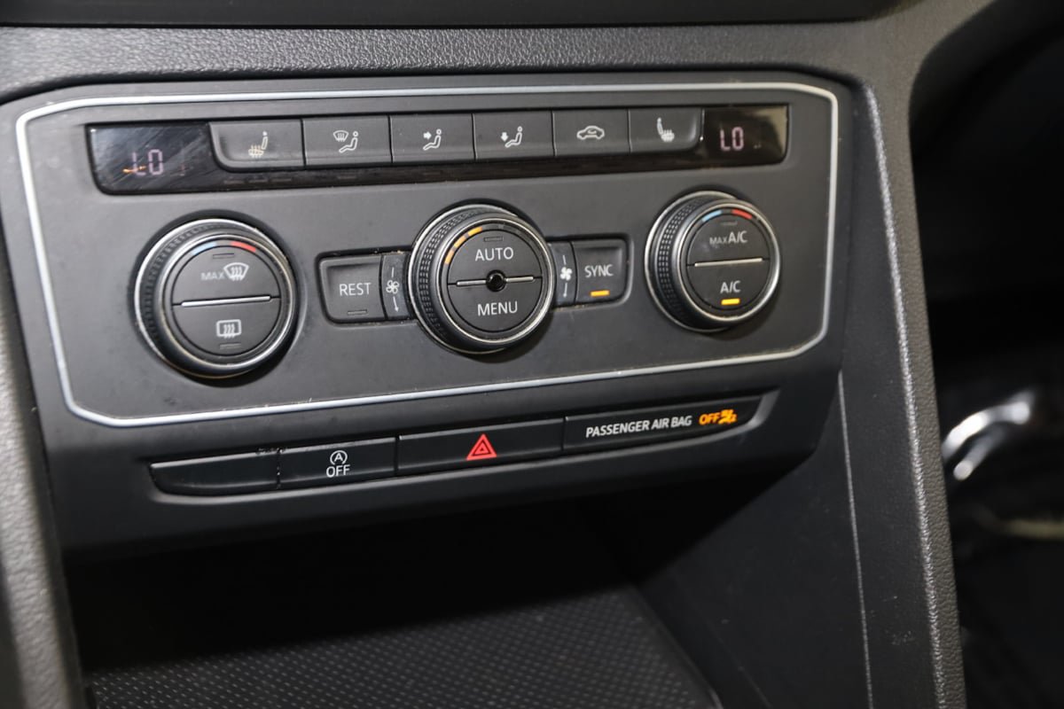 Used 2019 Volkswagen Atlas SE FWD image 27