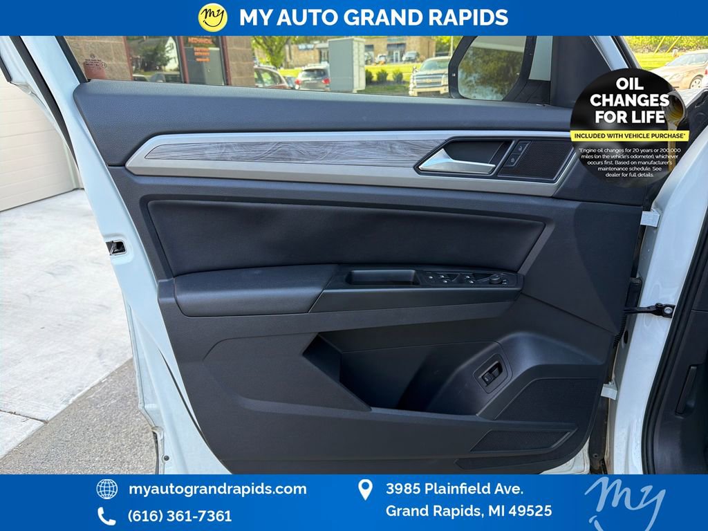 Used 2020 Volkswagen Atlas Cross Sport SE AWD/4WD image 10