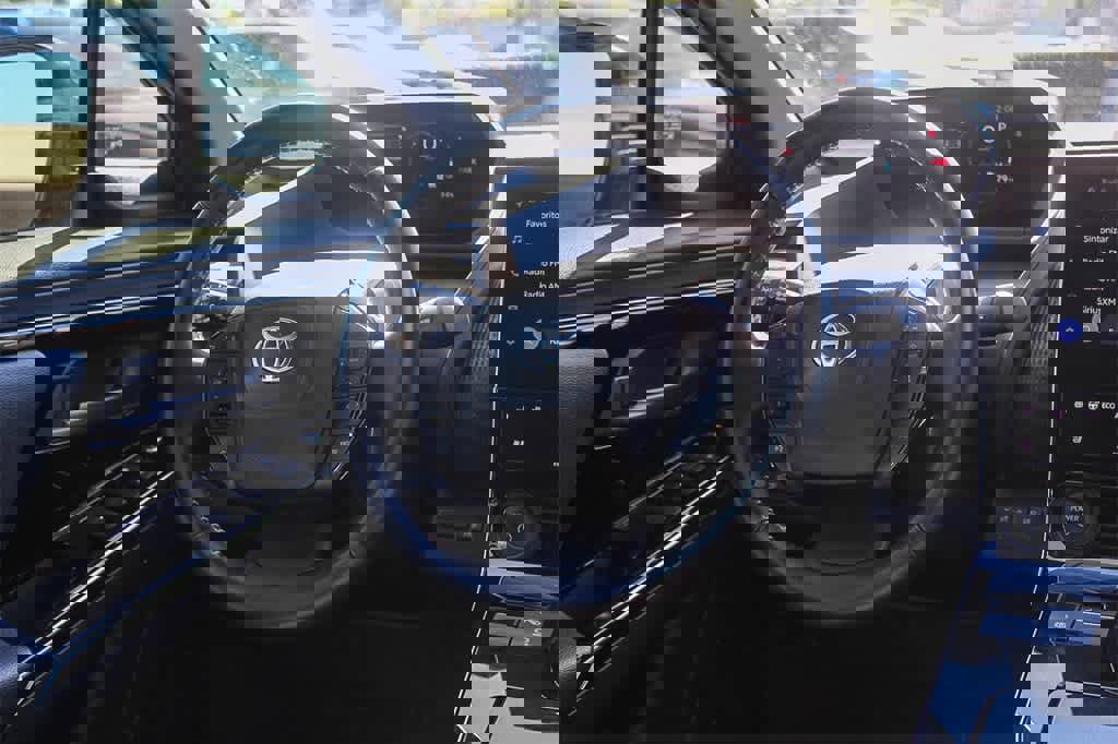 Used 2023 Toyota bZ4X Limited image 22