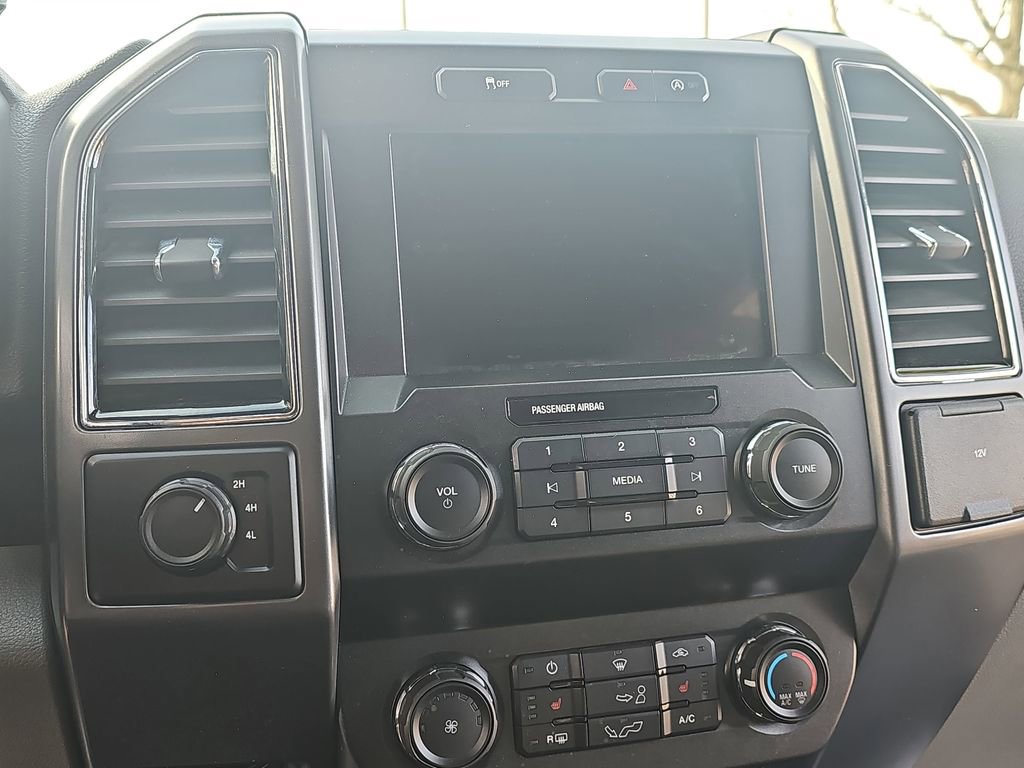 Used 2019 Ford F150 XLT w/ Equipment Group 302A Luxury image 20